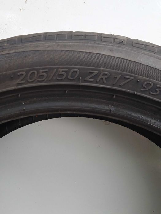 Peneu usado 205/50ZR17