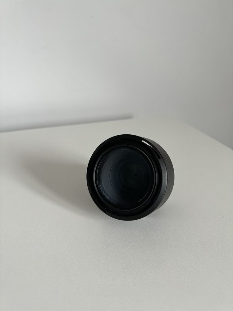 Nikon D3200, com pouco uso