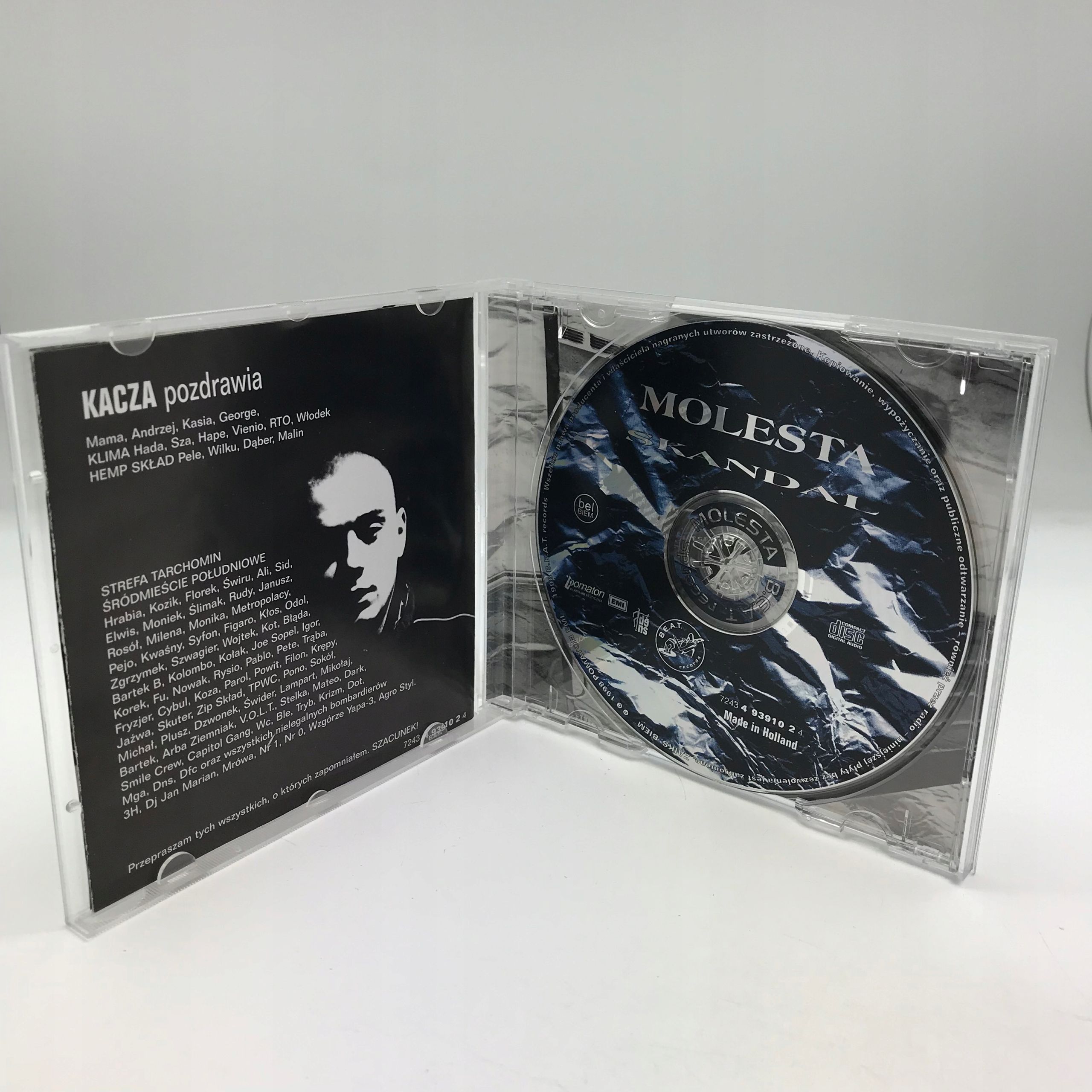 cd - molesta - skandal