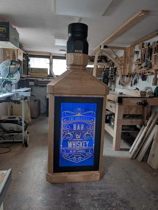 Barek na alkohol lity dąb butelka whisky bar na alkohol 135 cm