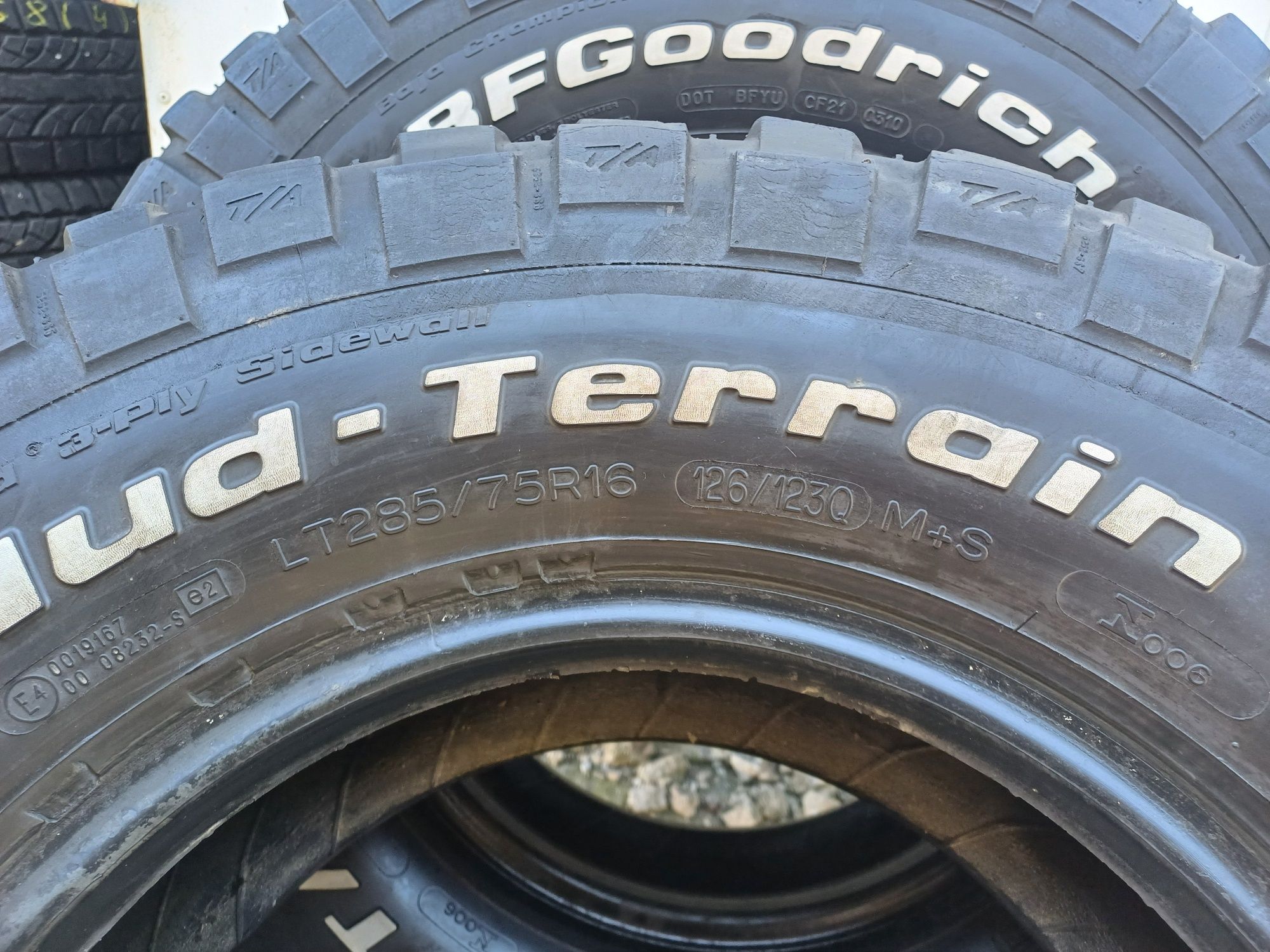 285 75 16 BFGoodrich 4×4