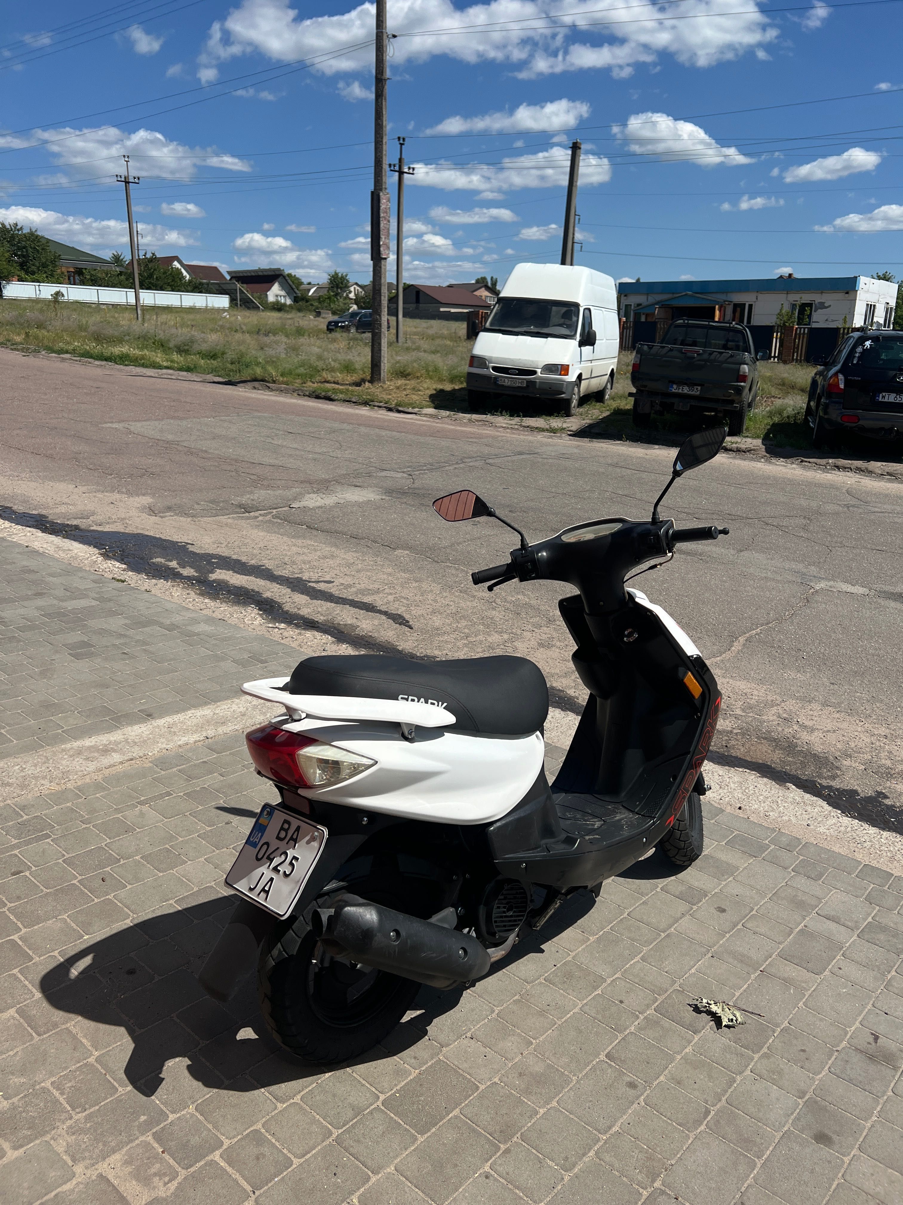Скутер spark 125