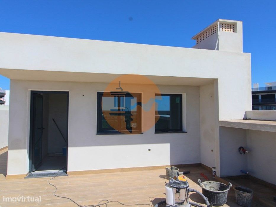 Moradia T4 Em Tavira Com Piscina e Vista Mar