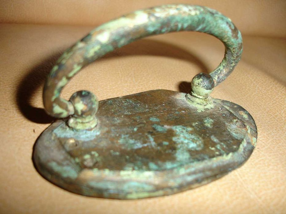 Комод/шафа - ретро-РУЧКА металева 90 х 55 мм. ВІНТАЖ.