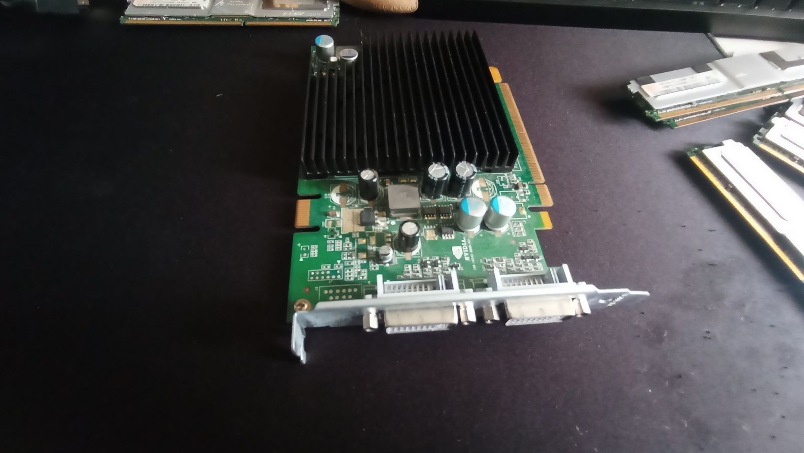 Видеокарта nVidia Geforce 7300 GT