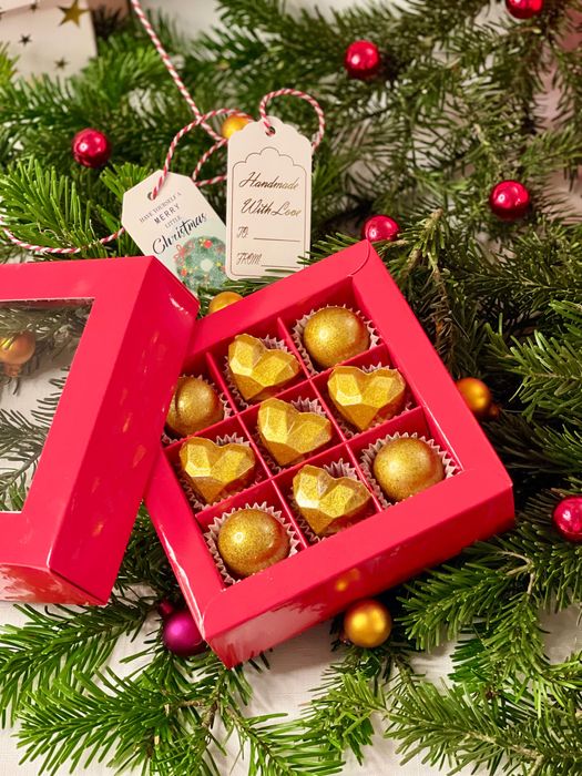 Eleganckie czekoladki pralinki handmade – 9 szt., prezent na Święta