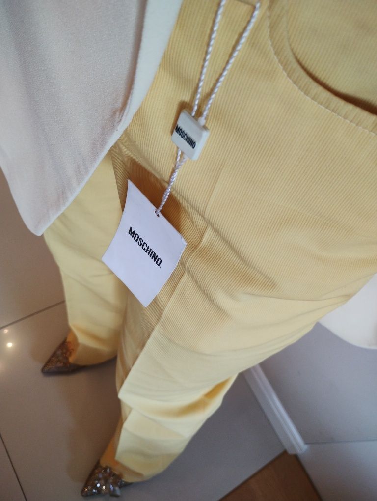 Spodnie materiałowe w kant Moschino L/XL
