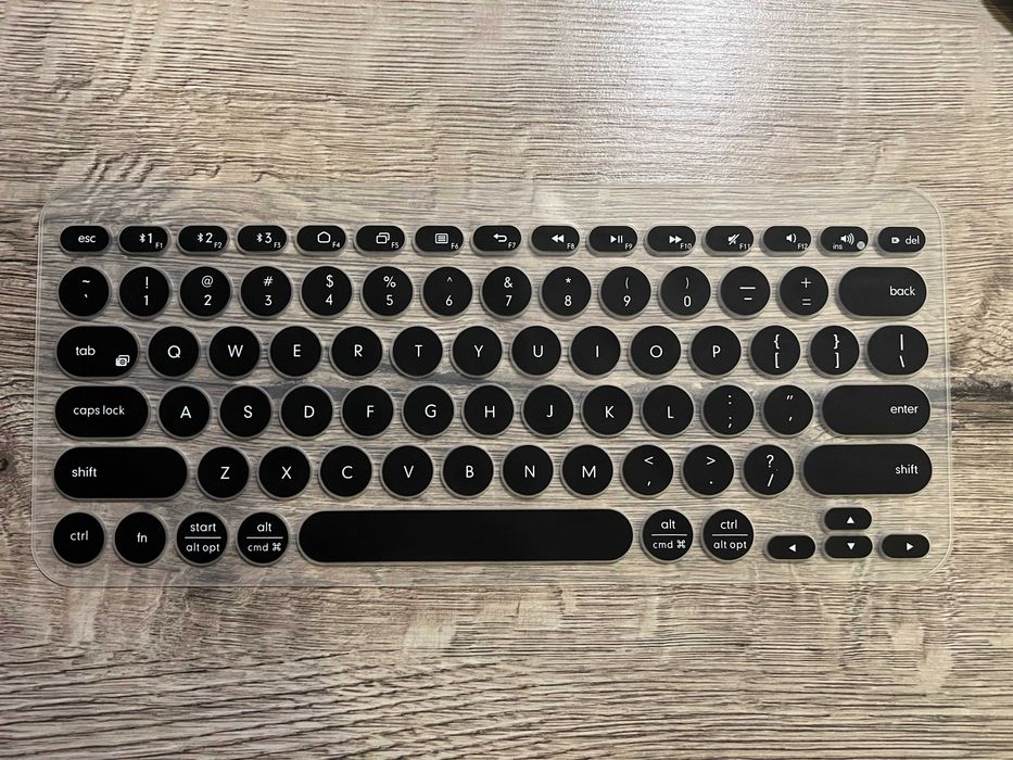 Силиконовая накладка на клавиатуру для защиты - Logitech K380