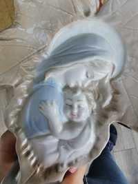 Piękna porcelanowa figurka Matki Boskiej z Dzieciątkiem