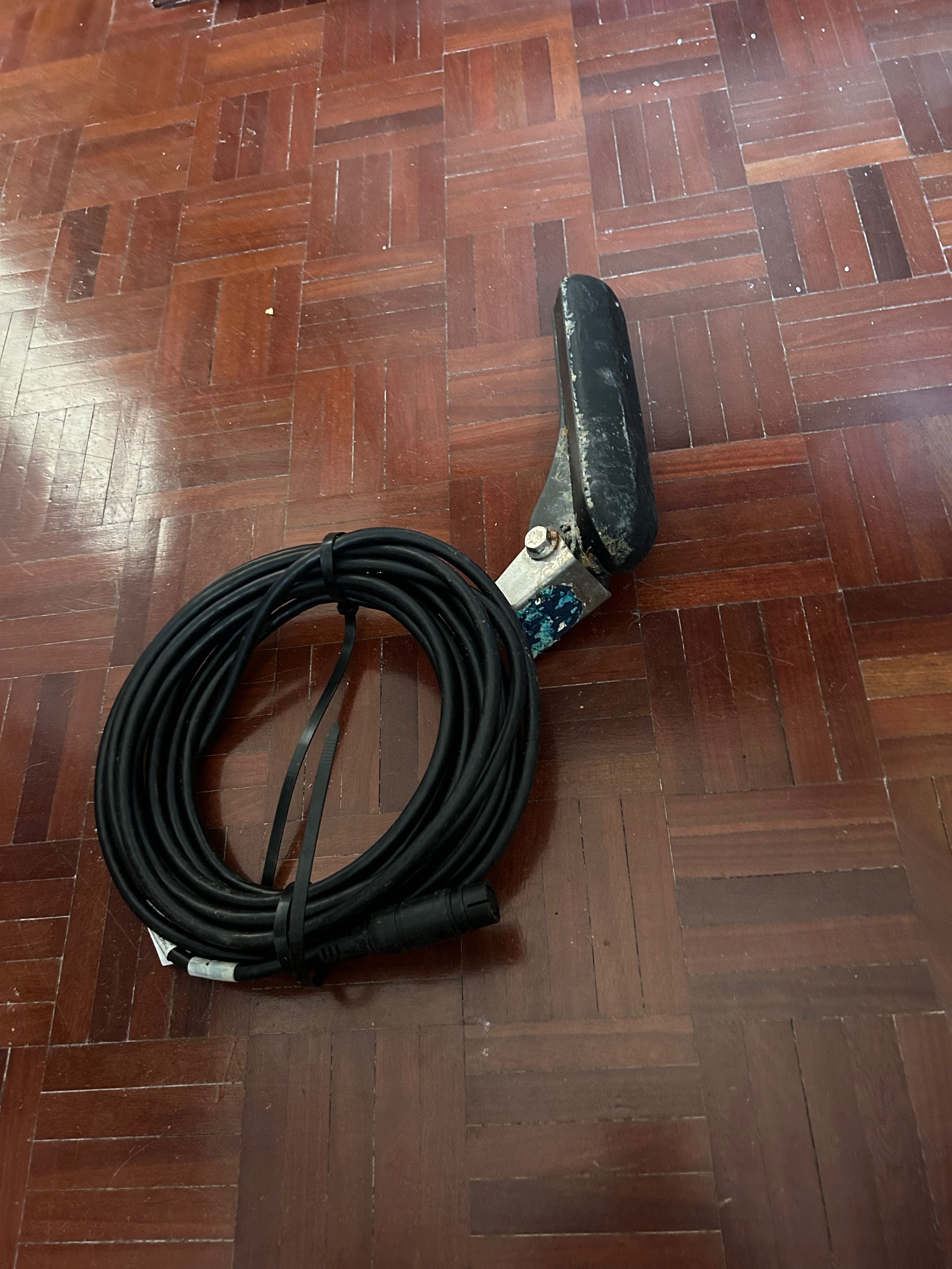 Transdutor de popa