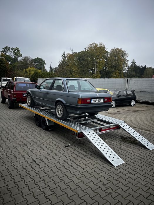 Wynajem przyczepy lawety przyczepa laweta DMC 2500kg 2-osie Piaseczno