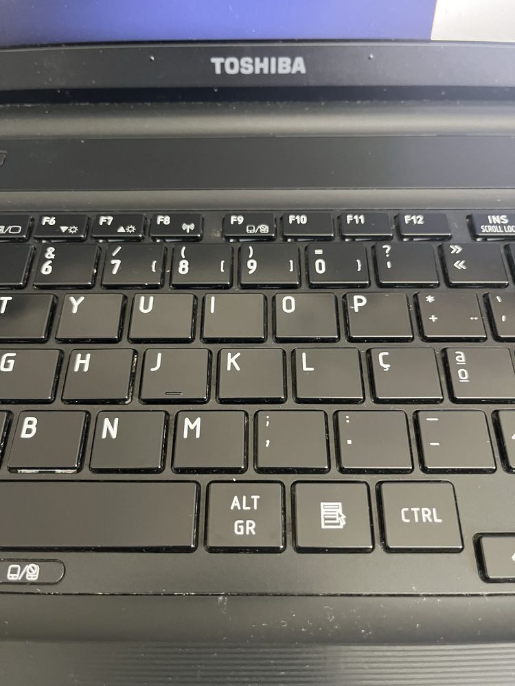 Toshiba Satellite Pro R850-160 - Portátil Profissional Otimizado