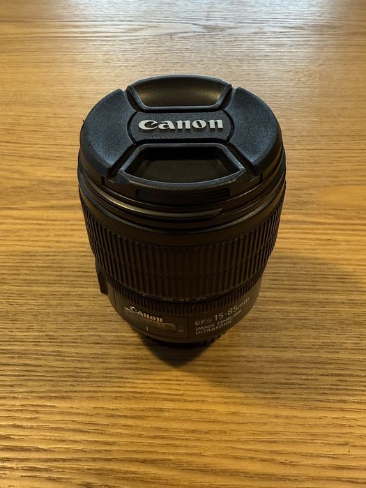 Obiektyw Zoom Canon EF-S 15-85 3.5-5.6 IS USM