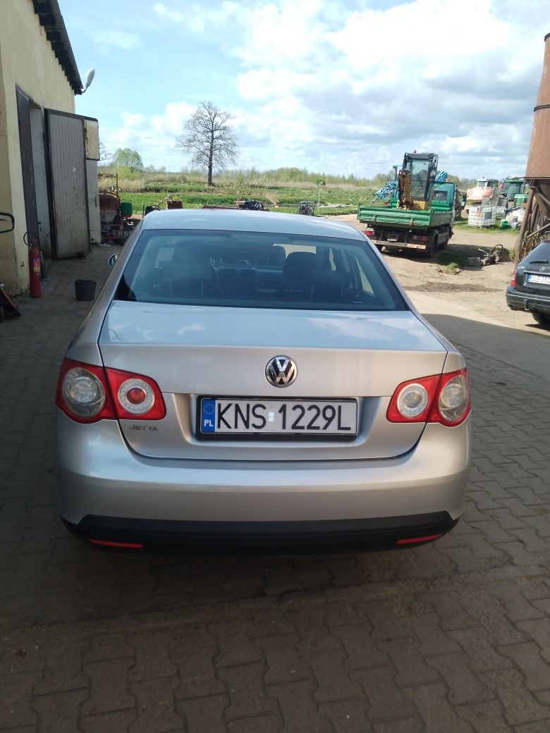 VW Jetta 1.6 MPI