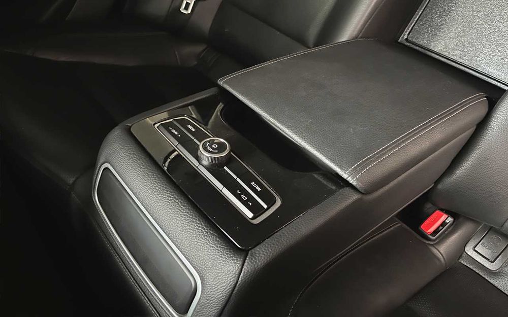 Kia K7 2016 року