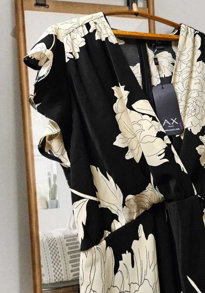 Платье шикарное в крупные белые цветы Ax Paris, р. 2XL
