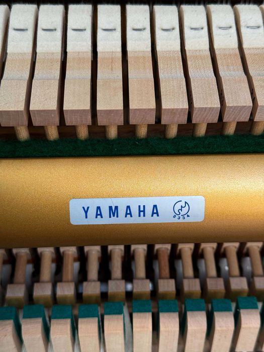 Pianino Yamaha U1 SAW Japonia 1983 system silent orzech mat
