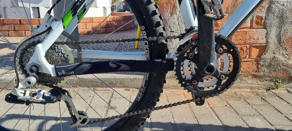 (Usada) Bicicleta BTT Rockrider 8.0