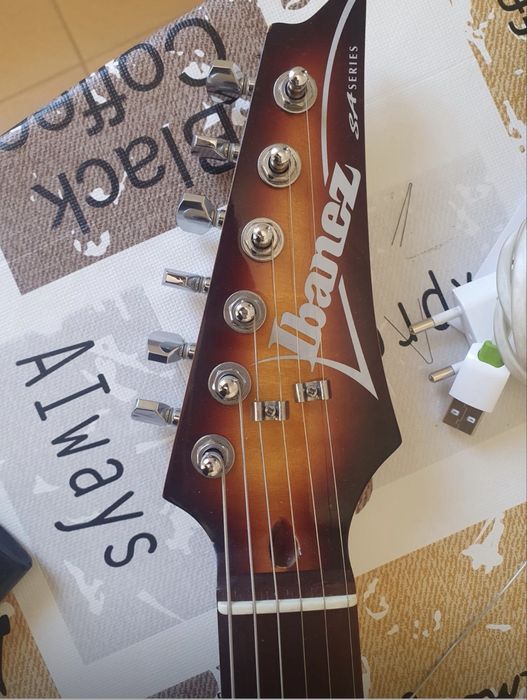Guitarra Ibanez SA series pouquissimo uso !