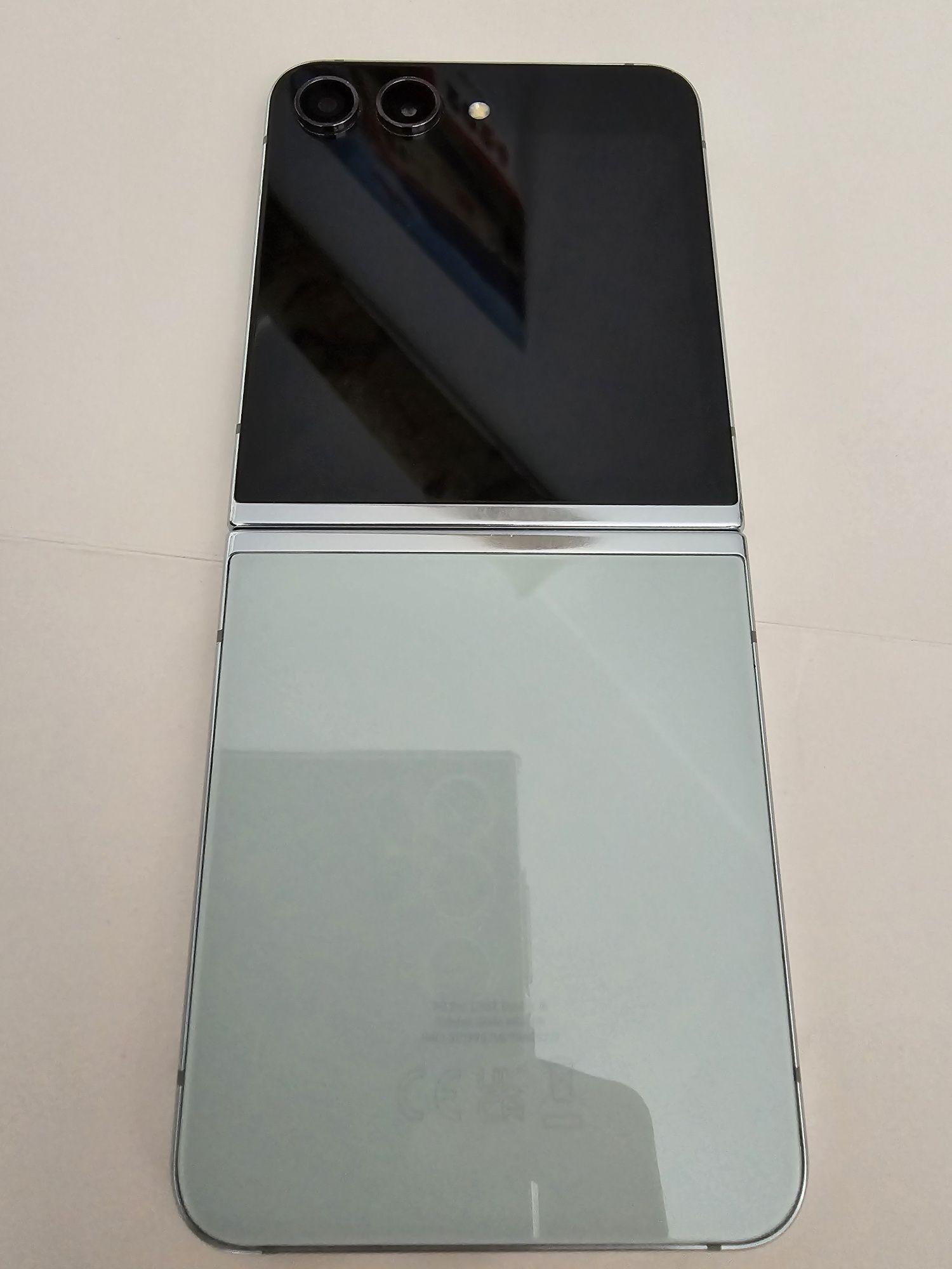 Samsung F731 Gal Z Flip 5 DS 5G 8/512GB Mint EU