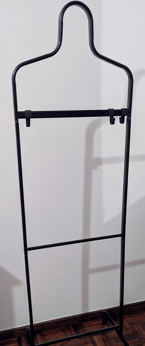 Cabide Preto Ikea