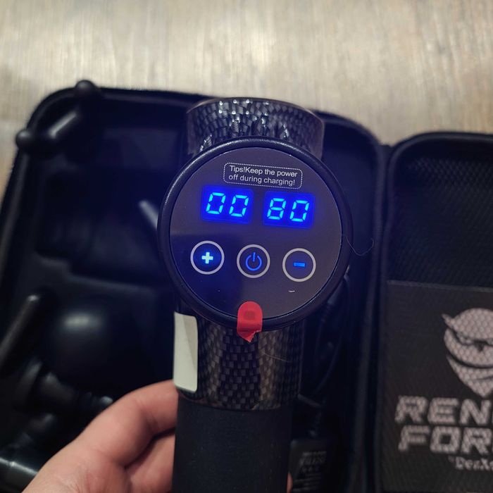 Pistolet do masażu massage gun komplet