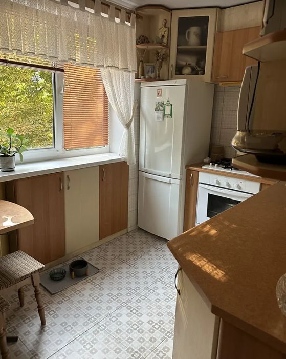 3К, ІНСТИТУТСЬКА, цегляний будинок, ЦІНА ШАРА