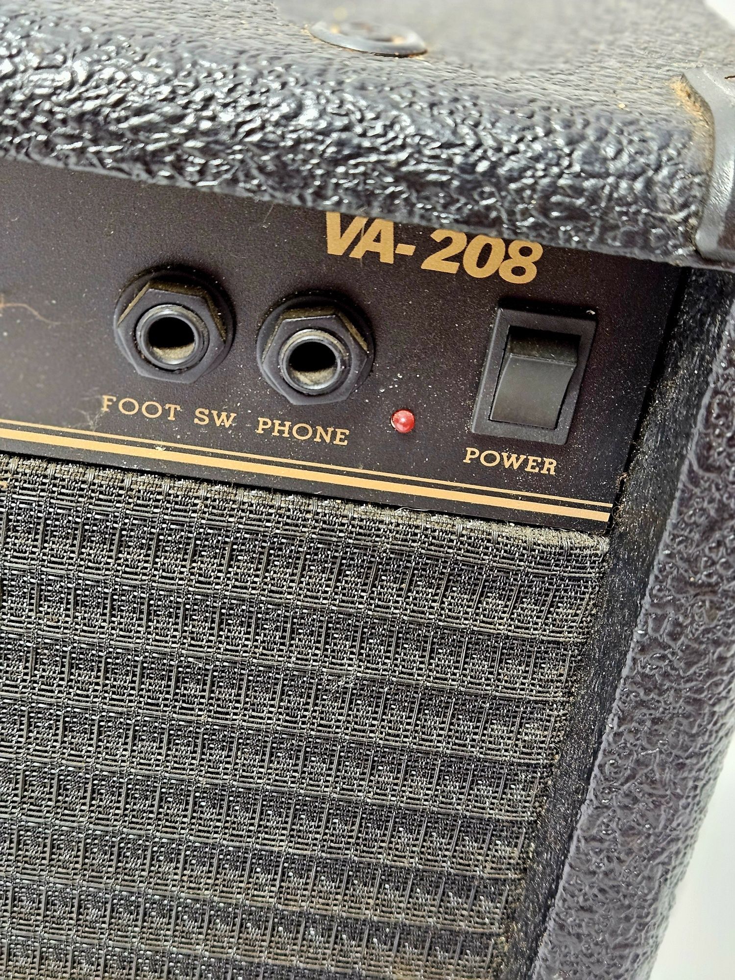 Wzmacniacz do gitary elektrycznej Vester