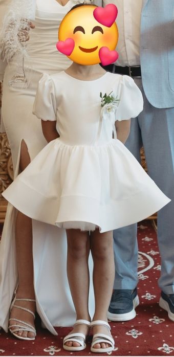 Нарядне дитяче плаття на ріст 116-122