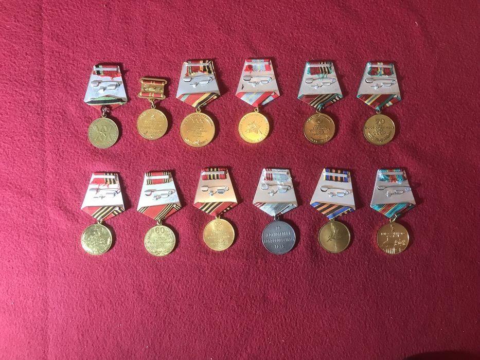 Значки коллекція СРСР та Україна.