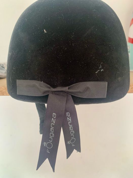 Capacete de equitaçao em veludo