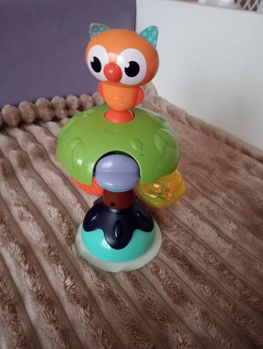 Брязкальце на присосці