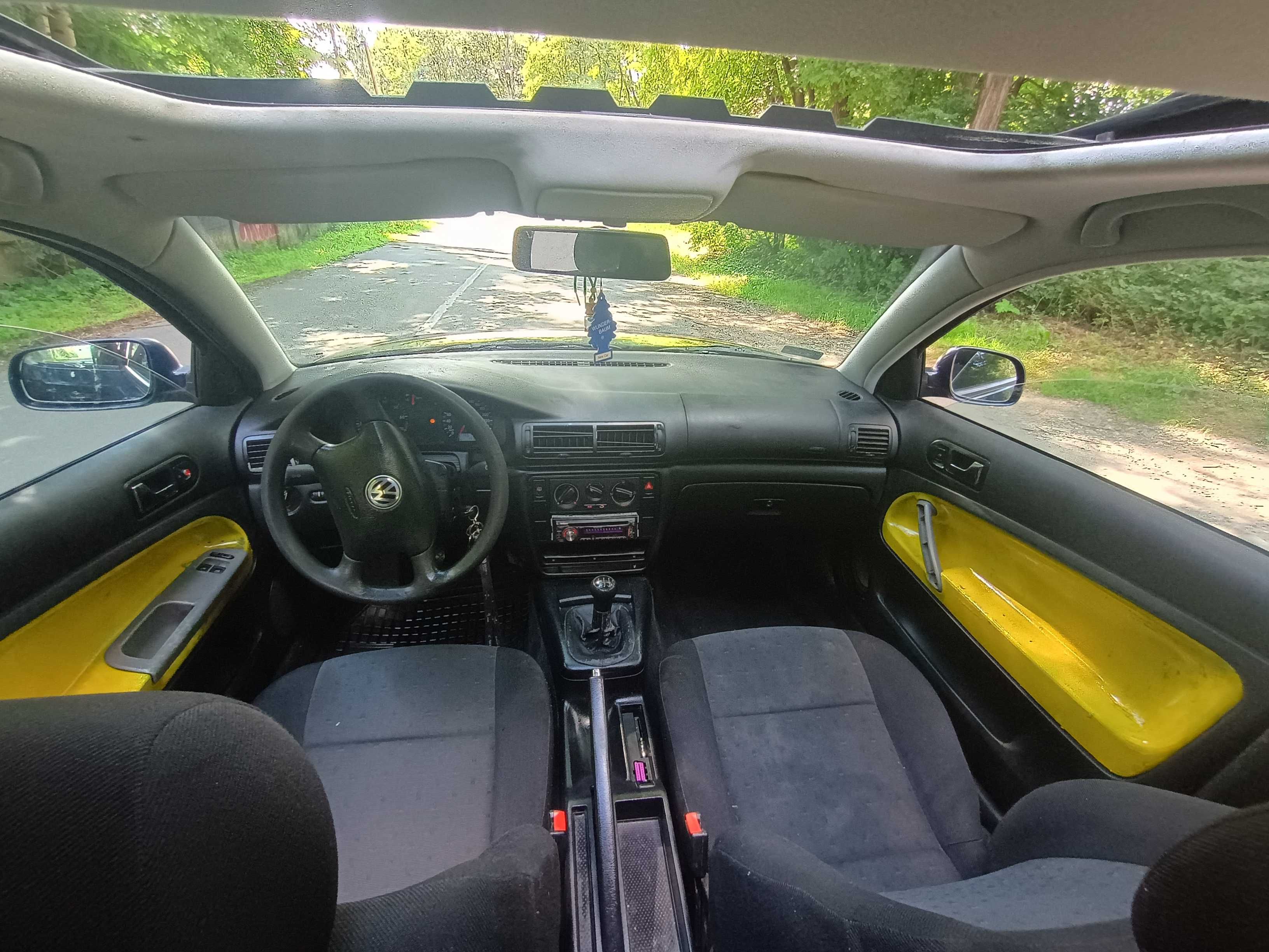 Volkswagen pasat 1.6 klima hak wpełni sprawny