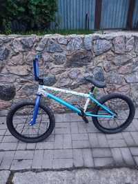 Продам bmx         .