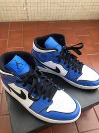Nike Air Jordan 1 Mid SE ‘Signal Blue’