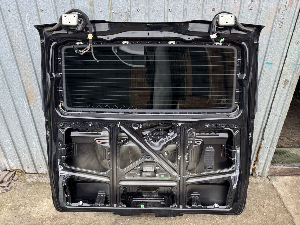 Ляда задня на Mercedes-Benz VITO W639.