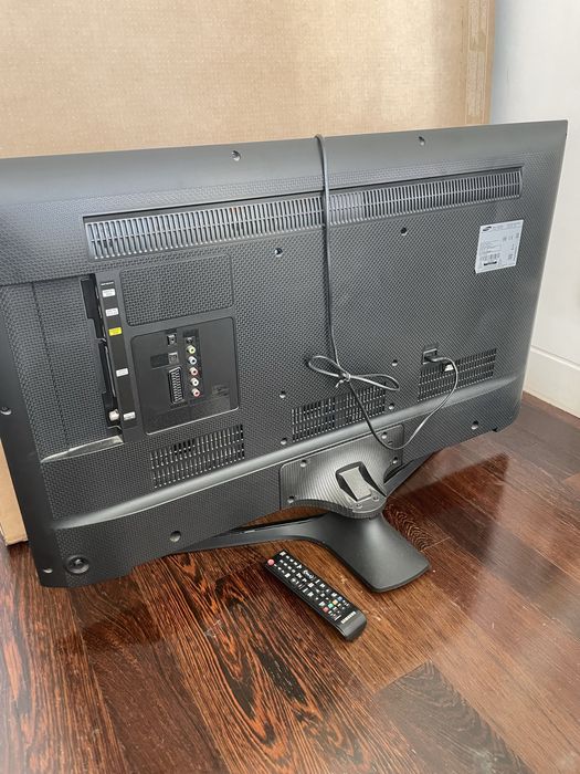 TV Samsung  UE40J5100AW
