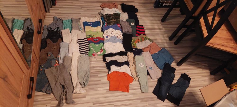 Ciuchy niemowlęce chłopięce 62-68