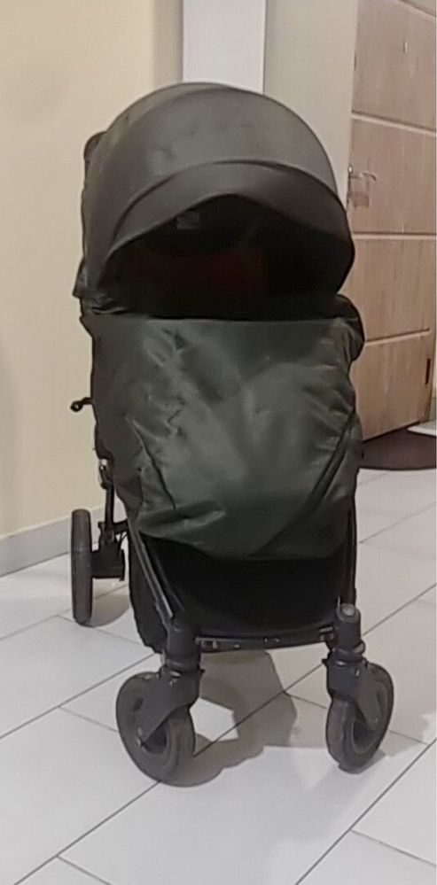 Коляска britax