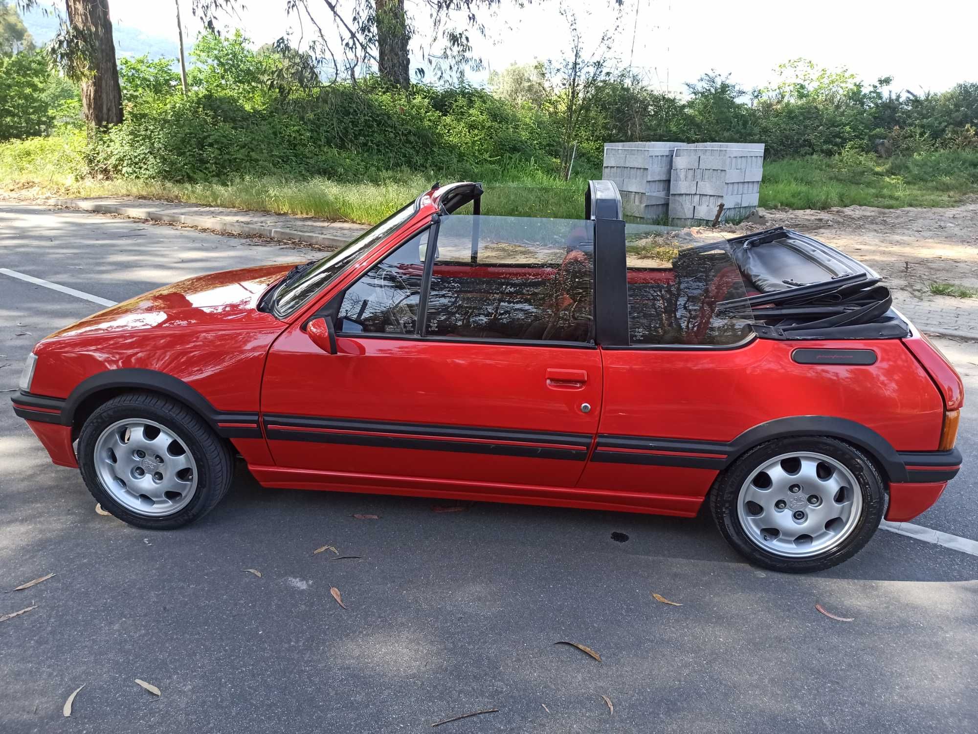 Peugeot 205 CTI CABRIO