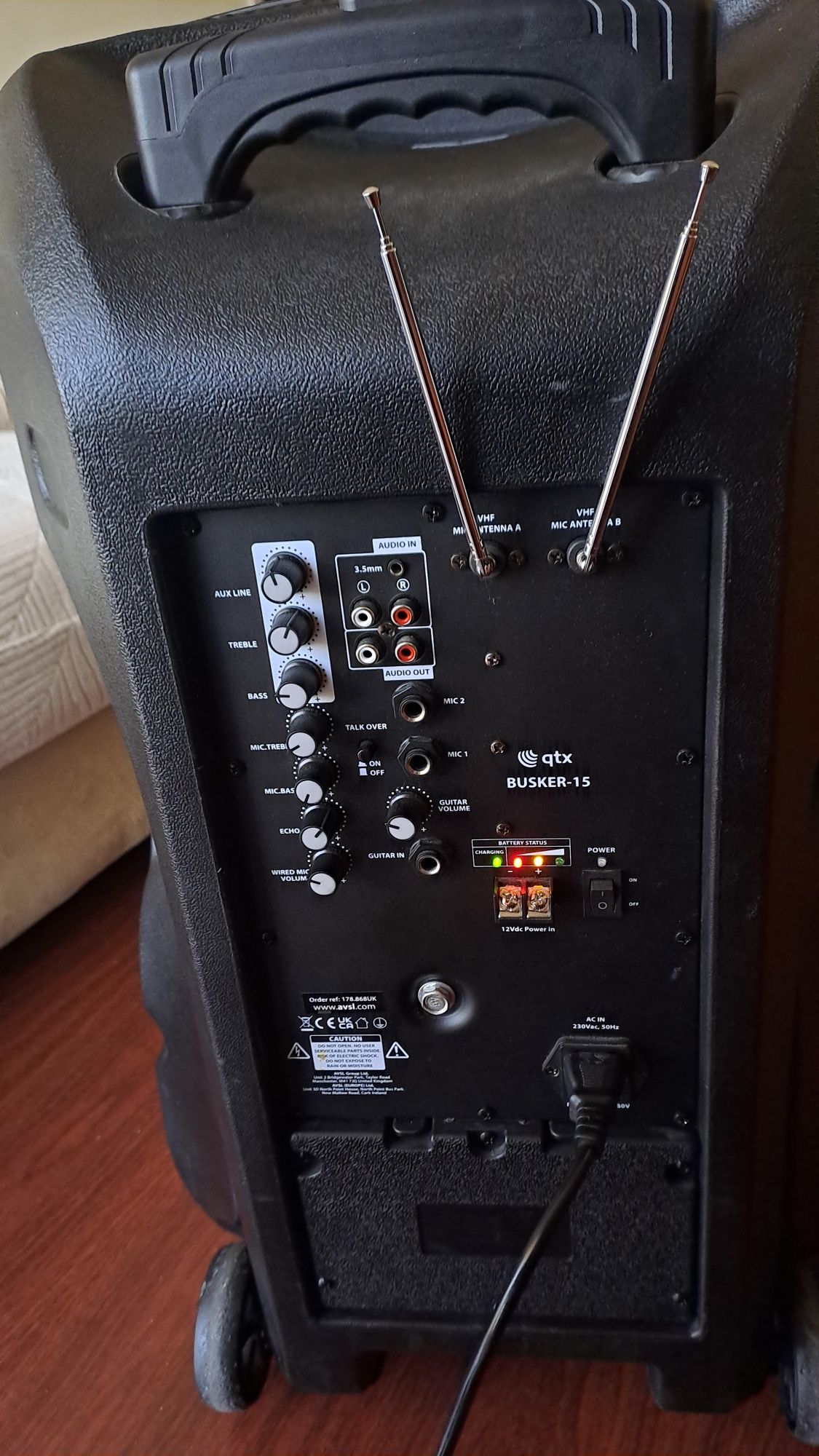 Coluna QTX Busker 15 PA
