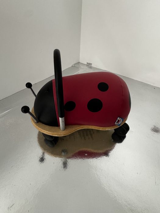 Jeździk dla dziecka biedronka wheely bug
