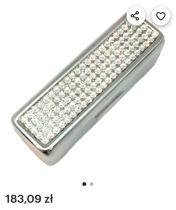 Metalowe etui na szminkę