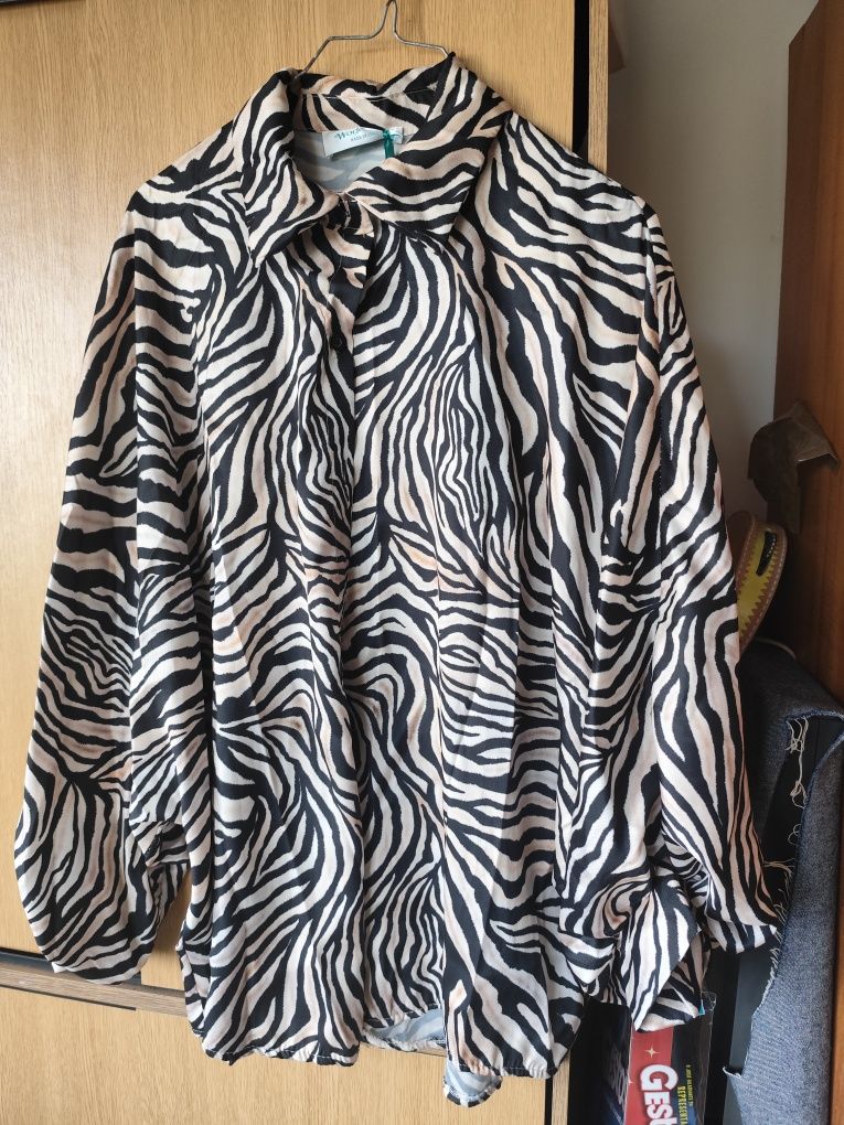 Camisa oversize, nova