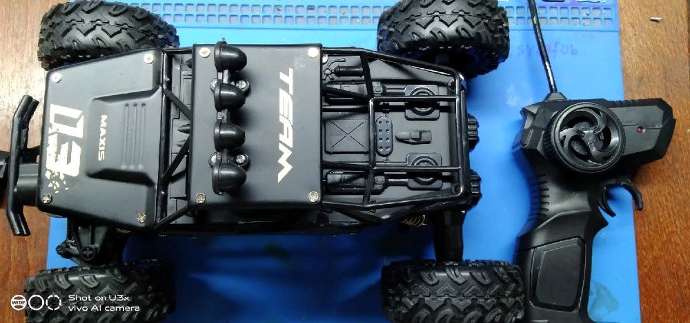 4WD RC автомобиль 2,4G на радиоуправлении