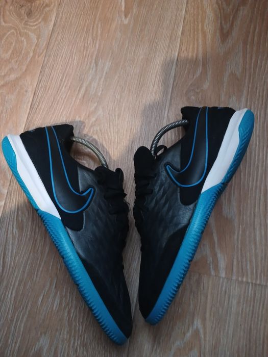 Сороконожки Nike Tiempo