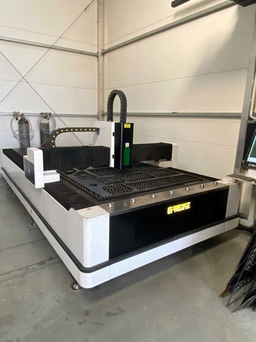 Laser światłowodowy FIBER LF3015EU  1000W