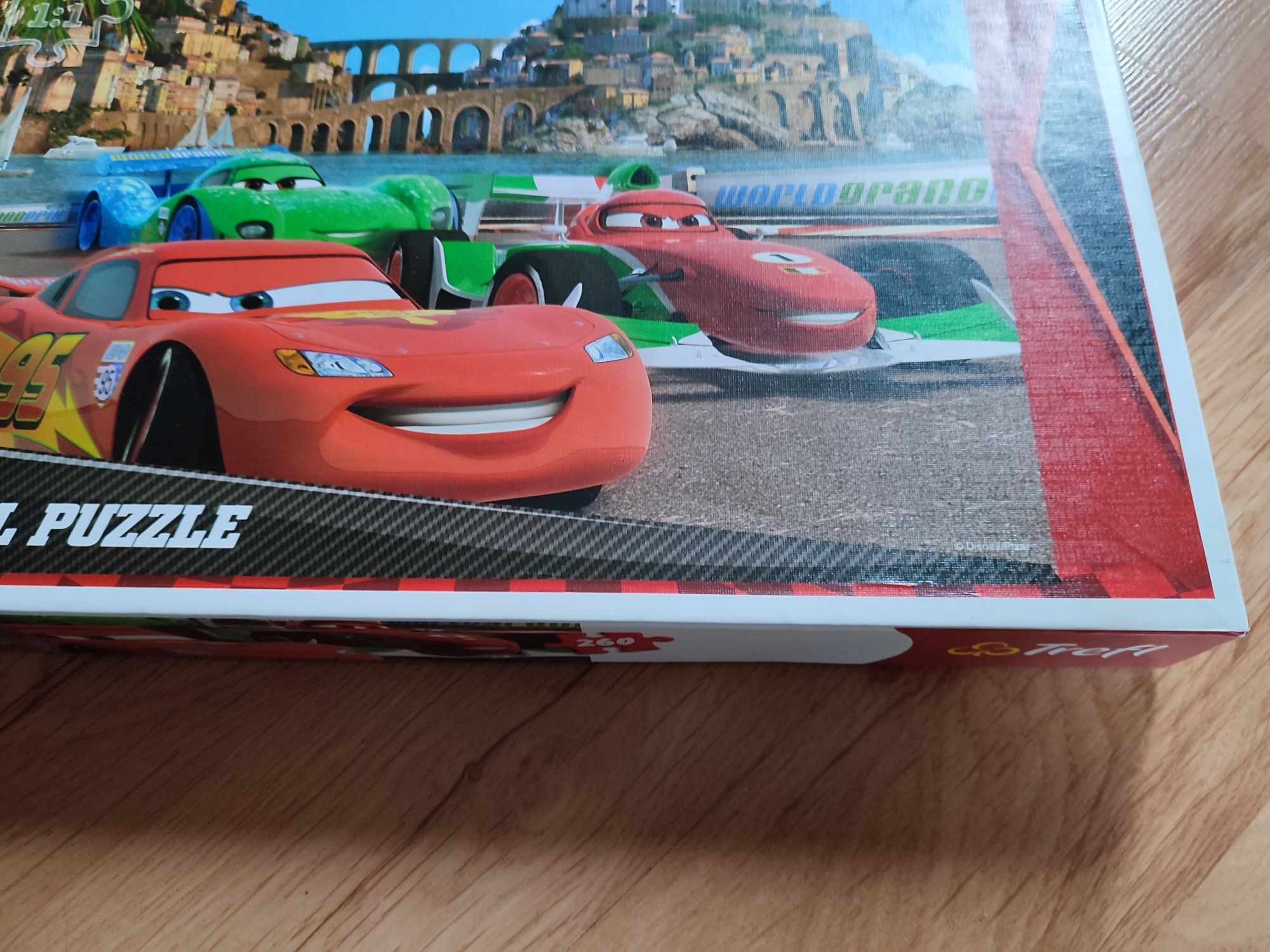 Puzzle auta cars 260