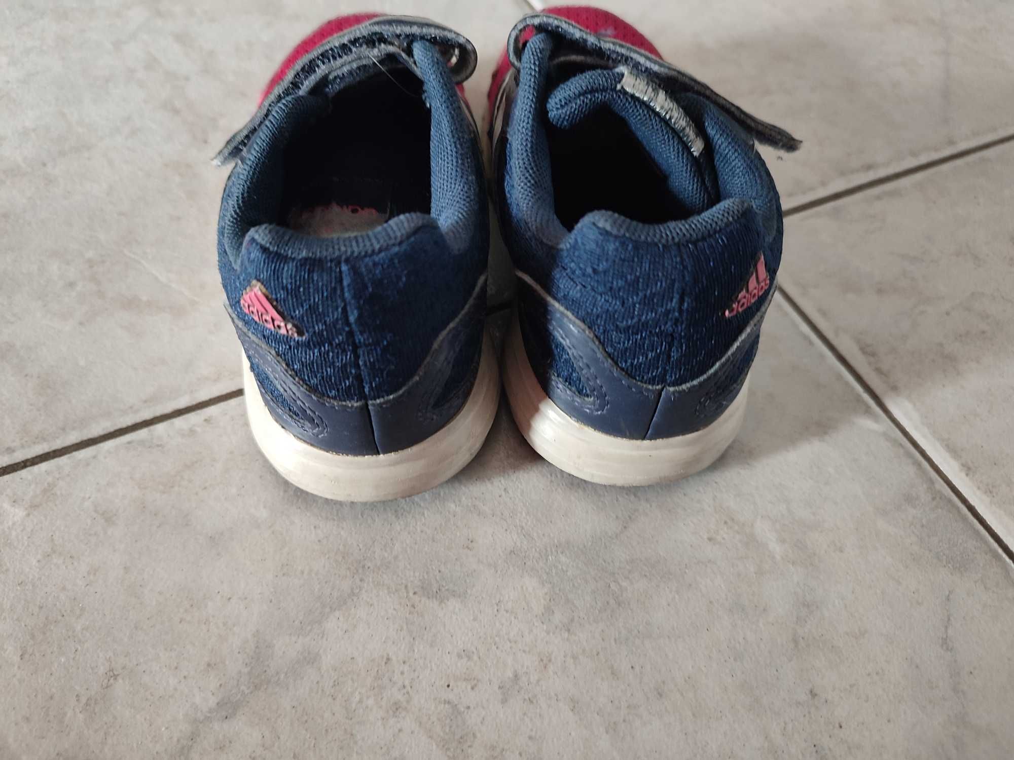 Buty sportowe dla dziewczynki Adidas rozmiar 26