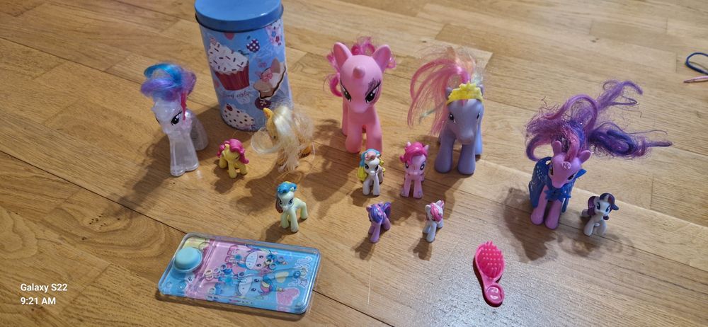Zestaw zabawek koniki Pony